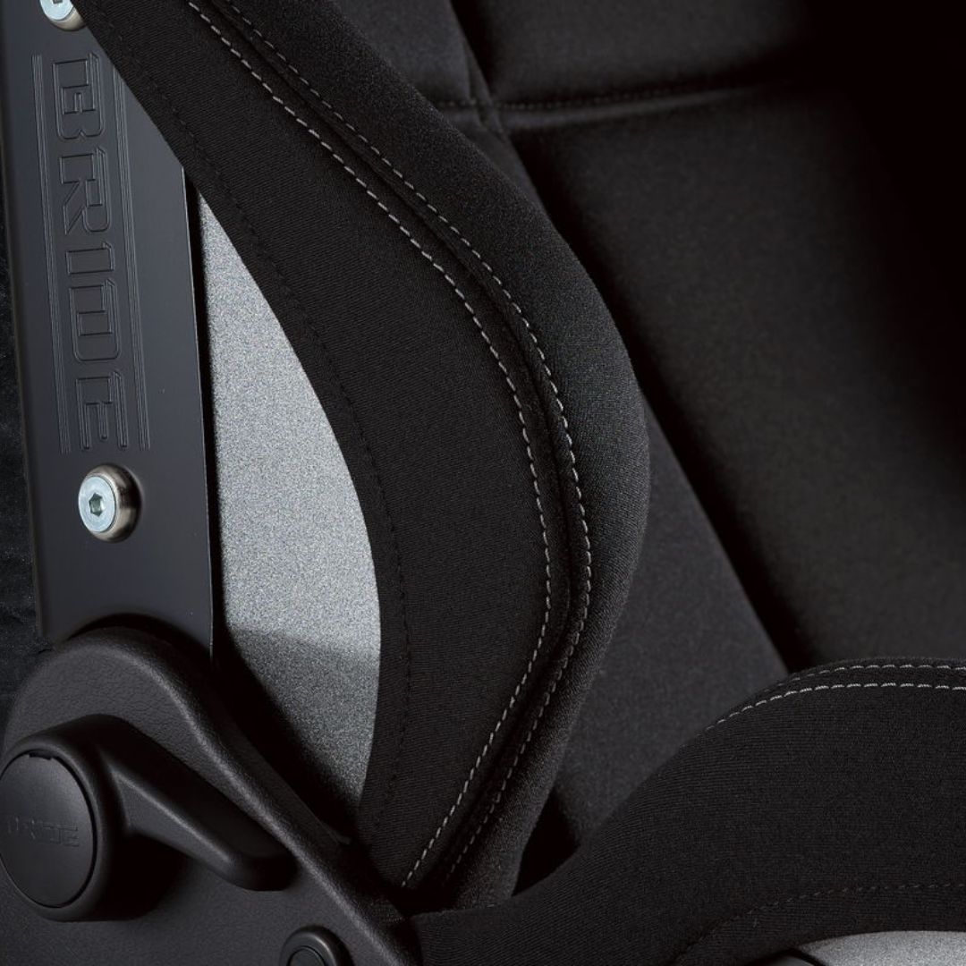 新製品「STRADIAⅢ Classic」発売！STRADIAⅢをベースに、小径ベルト