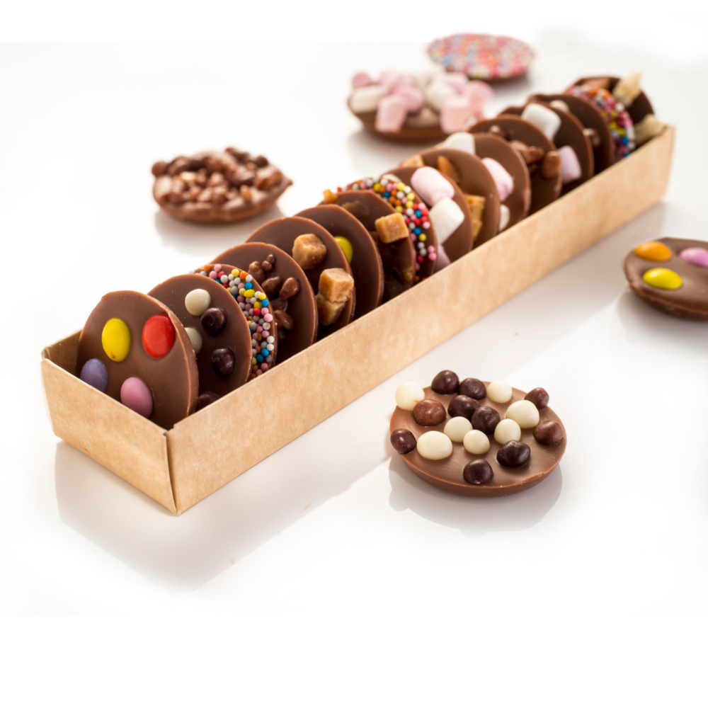 HAve you seen our Chocolate Mendiants? Available with either Fruit and Nut or Sweet toppings. Perfect for sharing or even better to enjoy yourself!
gourmetchocolatepizza.co.uk/product/chocol…