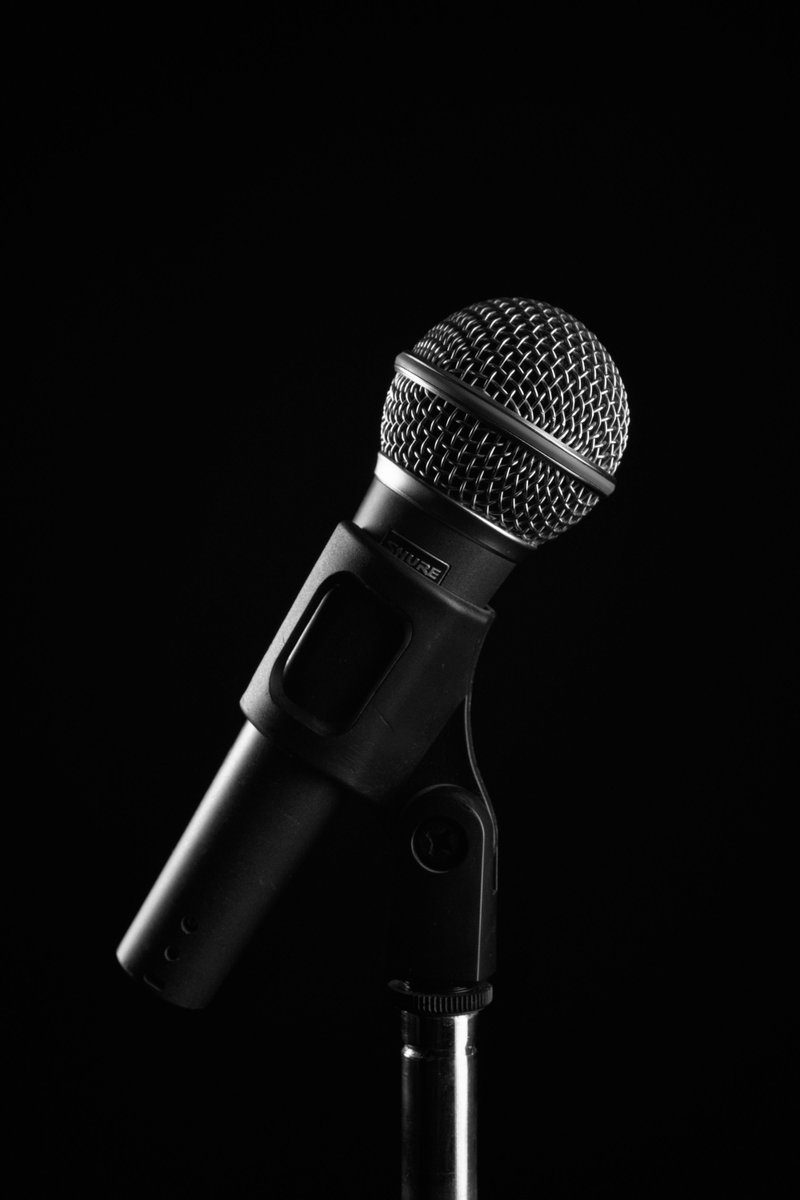 Het is de laatste donderdag van oktober en dat betekent dat we ons weer gaan buigen over de mooiste, beste en pakkendste speeches van de maand. Vandaag in de jury: <a href="/HuibHudig/">Speak to Inspire</a> van Speak to Inspire en nieuw lid van ons panel, dichter en spoken word artiest Myron Hamming.