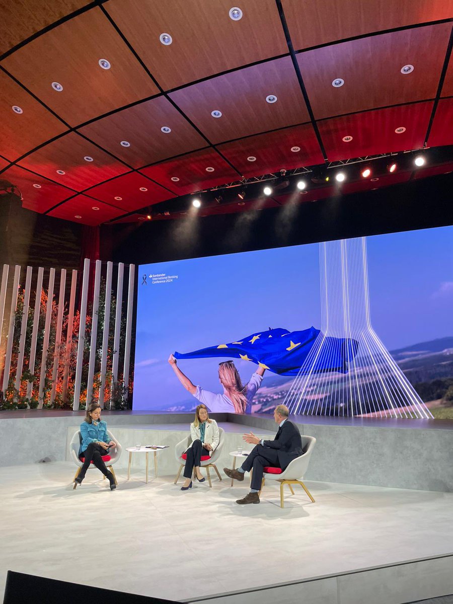 Parlamento Europeo en España tweet media