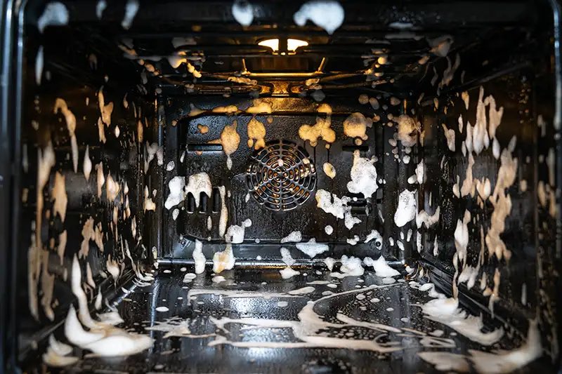 Keeping our spaces perfectly tidy and spotless can be a challenge! 🧽 🧼✅ Give us a call today at 01279 432444 📲

- Single Oven cleaning session, including shelves and grill pan for just £48
- Double Oven, with shelves and grill pan, for £59

#ovencleaning  #romford