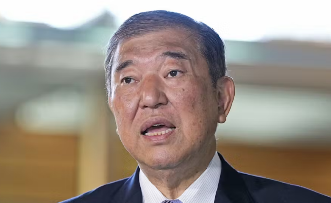 石破氏は国民の信を問う為に「天皇の権威」による7条解散を行った結果過半数割れとなった以上「辞任する義務」あります
その義務を反故にして居座り続ける彼は国民や民主主義のみならず「天皇陛下」を裏切っているのです．彼は今や総理でありながら逆賊国賊の徒となったのです.youtu.be/va0OR40MpEE?t=…