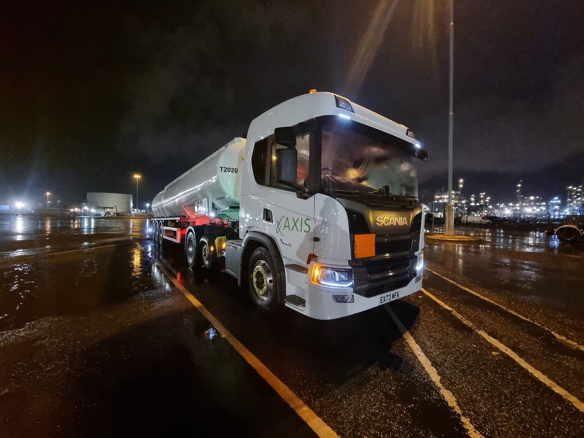 Our highly experienced <a href="/_axislogistics/">Axis Logistics</a> team streamlines every step, from order to delivery, with a focus on service excellence. Our experienced team is dedicated to ensuring quality and efficiency at every turn. Learn more here: buff.ly/3rBLK4J #AxisLogistics