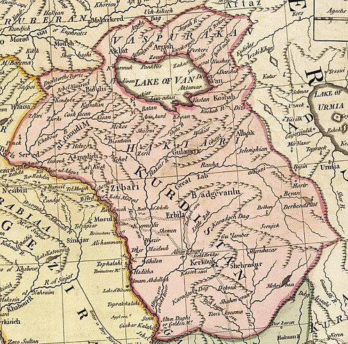 تعرّضَ الكُردُ لسنواتٍ طويلةٍ لأشرسَ وأوسع الحملات ضد تطلعاتهم وكانوا دائماً ضحيةً للتوافقات الدولية ..
أغرقَ حكام تركيا و ايران و العراق و سوريا و غيرهم كل مطامح الكُرد وتطلعاته في برك الدماء وحرموا الكُرد من حقه بالاستقلال وقيام دولة كُردية..

هؤلاء اعتقدوا ويعتقدون أن أرضَ