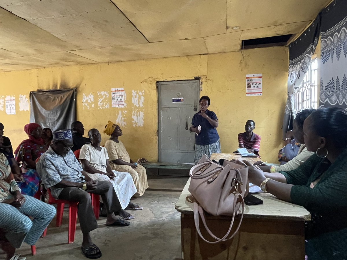 plavu_2020's tweet photo. Joint community monitoring and engagement on service Delivery in Refugee Hotspots  happening now in mengo #Refugees #fypageシ #IRC https://t.co/0UkD4nGTuw