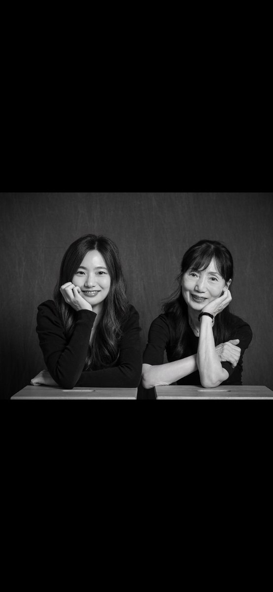 brightmuse7's tweet photo. Beautiful Autumnday of 2024     with Eunjung💕 #october #autumn #cozycorner https://t.co/zPO2DvZ0sD
