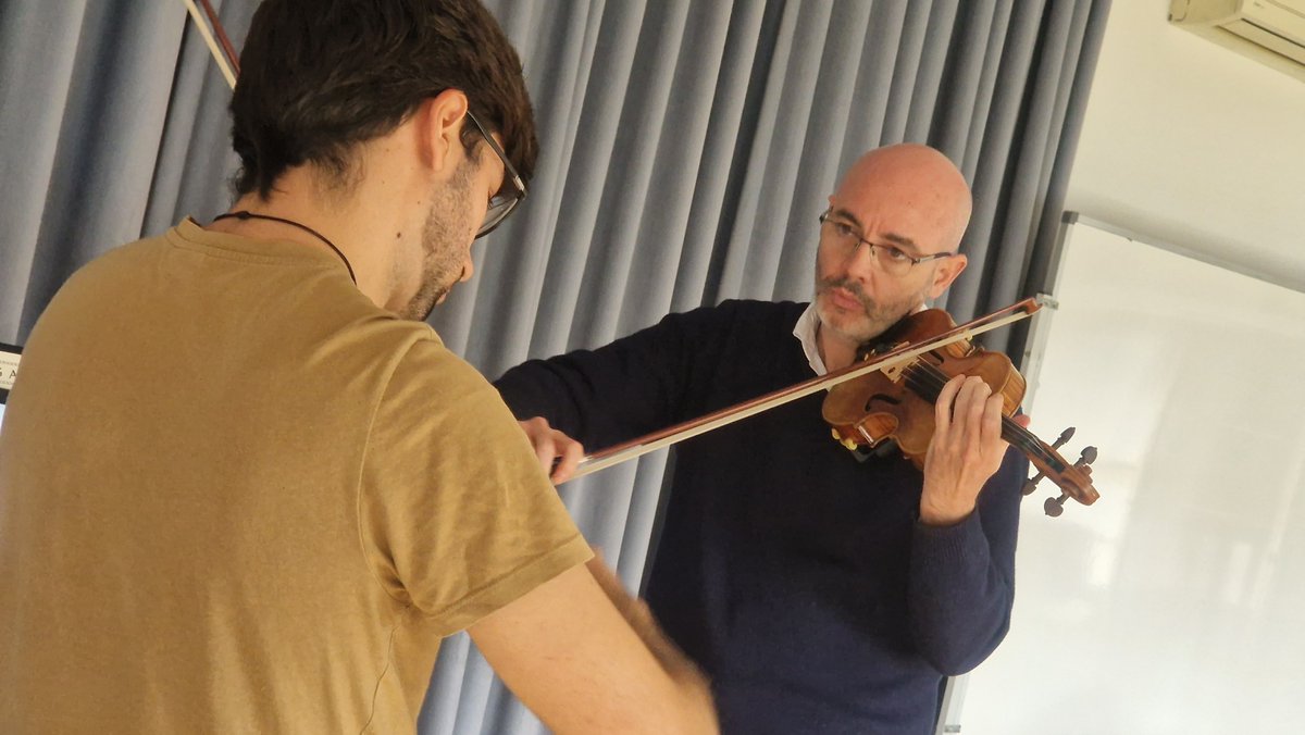 ‘Don Giovanni’ de Mozart toma como referencia la obra ‘El burlador de Sevilla y el convidado de piedra’ de Tirso de Molina, donde Don Juan afronta su destino en los infiernos. Esta conexión nos inspira en nuestra Academia de Estudios Orquestales en estas fechas tan especiales.