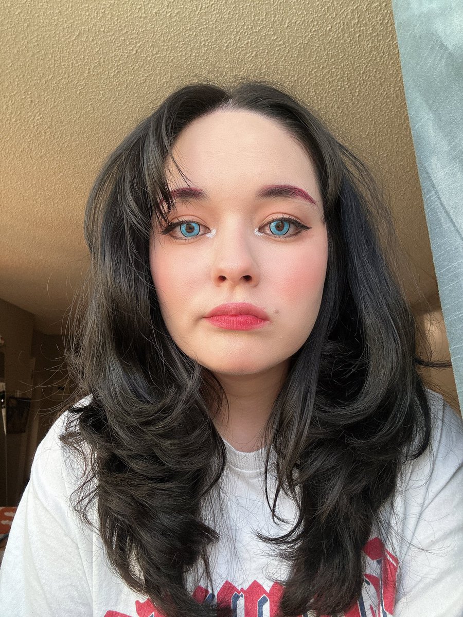 MissSkillShots tweet media