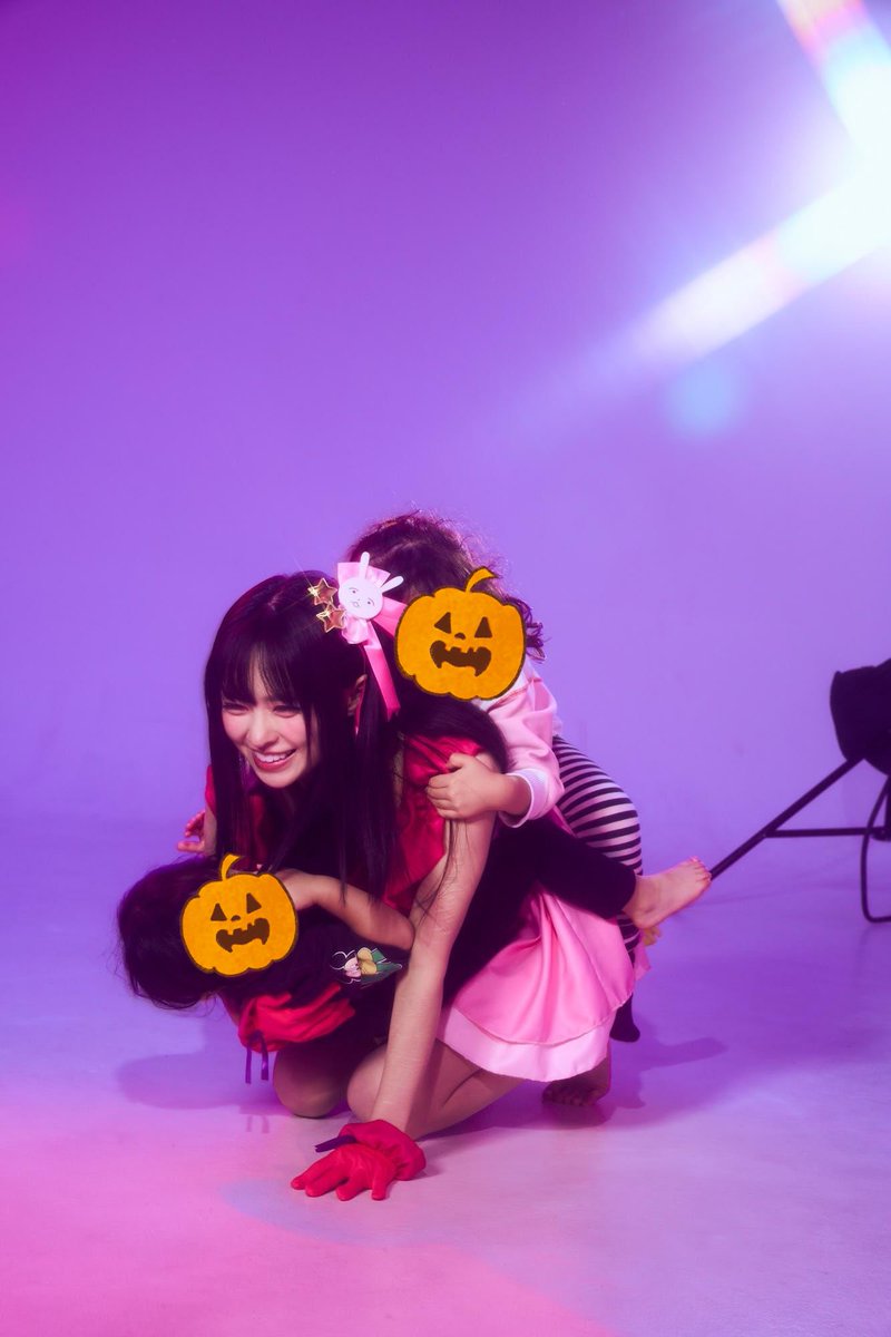実は撮影現場、
子供たちも一緒でした🫶

#推しの子 #ハロウィン https://t.co/dZaeOQLh8D
