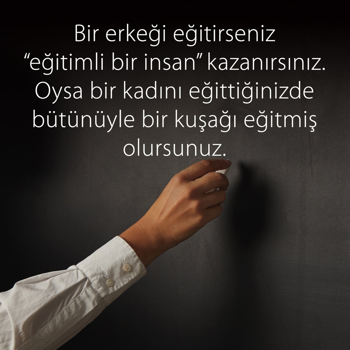 Bir erkeği eğitirseniz “eğitimli bir insan” kazanırsınız. Oysa bir kadını eğittiğinizde bütünüyle bir kuşağı eğitmiş olursunuz. / Brigham Young - 1843
#BrighamYoung #Kadın #EğitimliKadın #EğitimliKuşak #Eğitim #Eğitimliİnsan