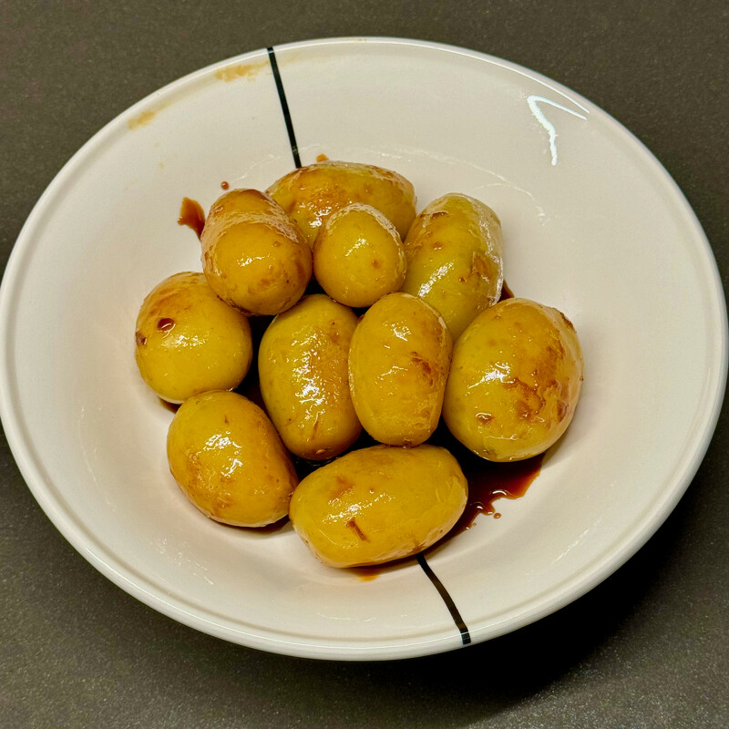 Caramelized potatoes

Caramelized potatoes are a delicious Christmas side dish that is especially popular in Scandinavian countries like Denmark and Iceland.

#caramel #Christmas #iceland #potatoes
surprising.recipes/2017/11/18/car…