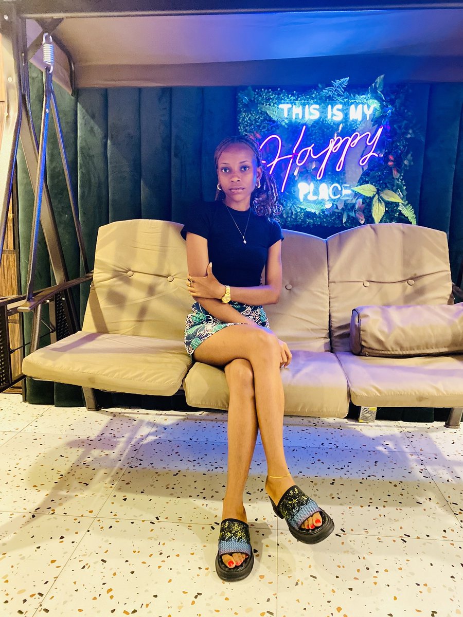 beeabia_'s tweet photo. October Dump? But let's make it my Birthday Dump.

I enjoyed my birthday a little too much🤭 https://t.co/BpOnYf1zsy
