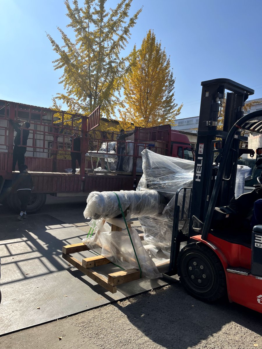 Today we delivery Automatic bellows forming machine to client. On a beautiful Antumn day.#expansionjoint #bellows #automatic