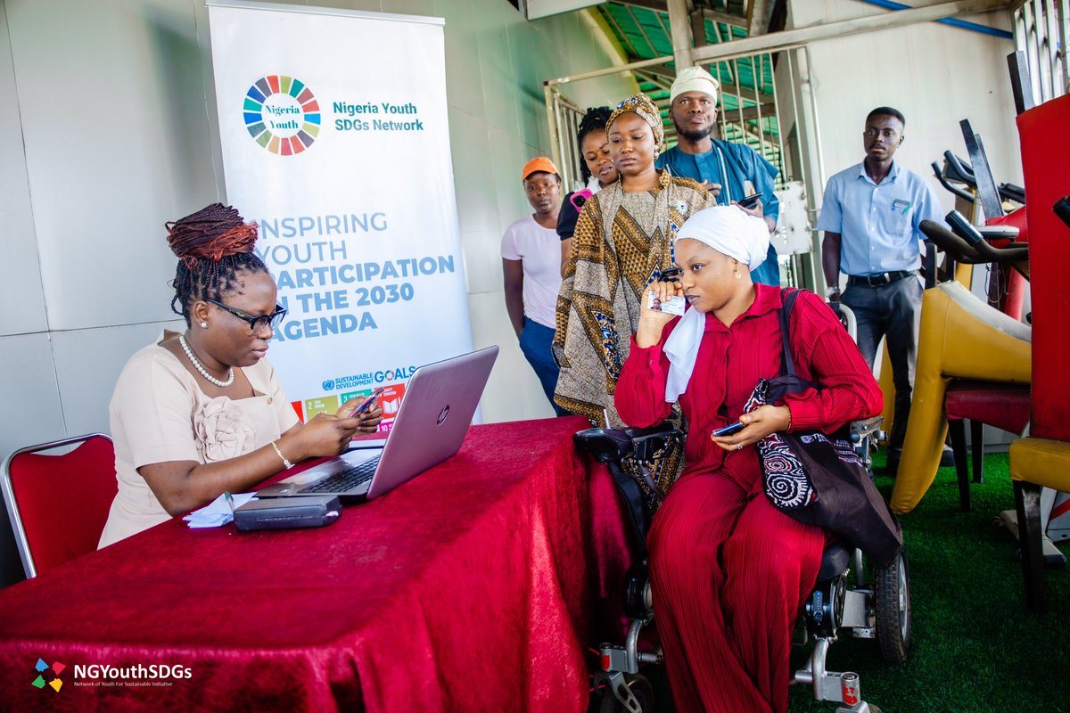 NGYouthSDGs's tweet photo. Read the full report of the #NigeriaFuturesSummit supported by @GERinNigeria ⬇️

https://t.co/tgOxMs25MI

Thank you to the 15 youth CSOs, speakers, invited guests abd participants.

#ClimateActionForStrongerNaija
#ClimateActionNow https://t.co/JAHflzWmkq