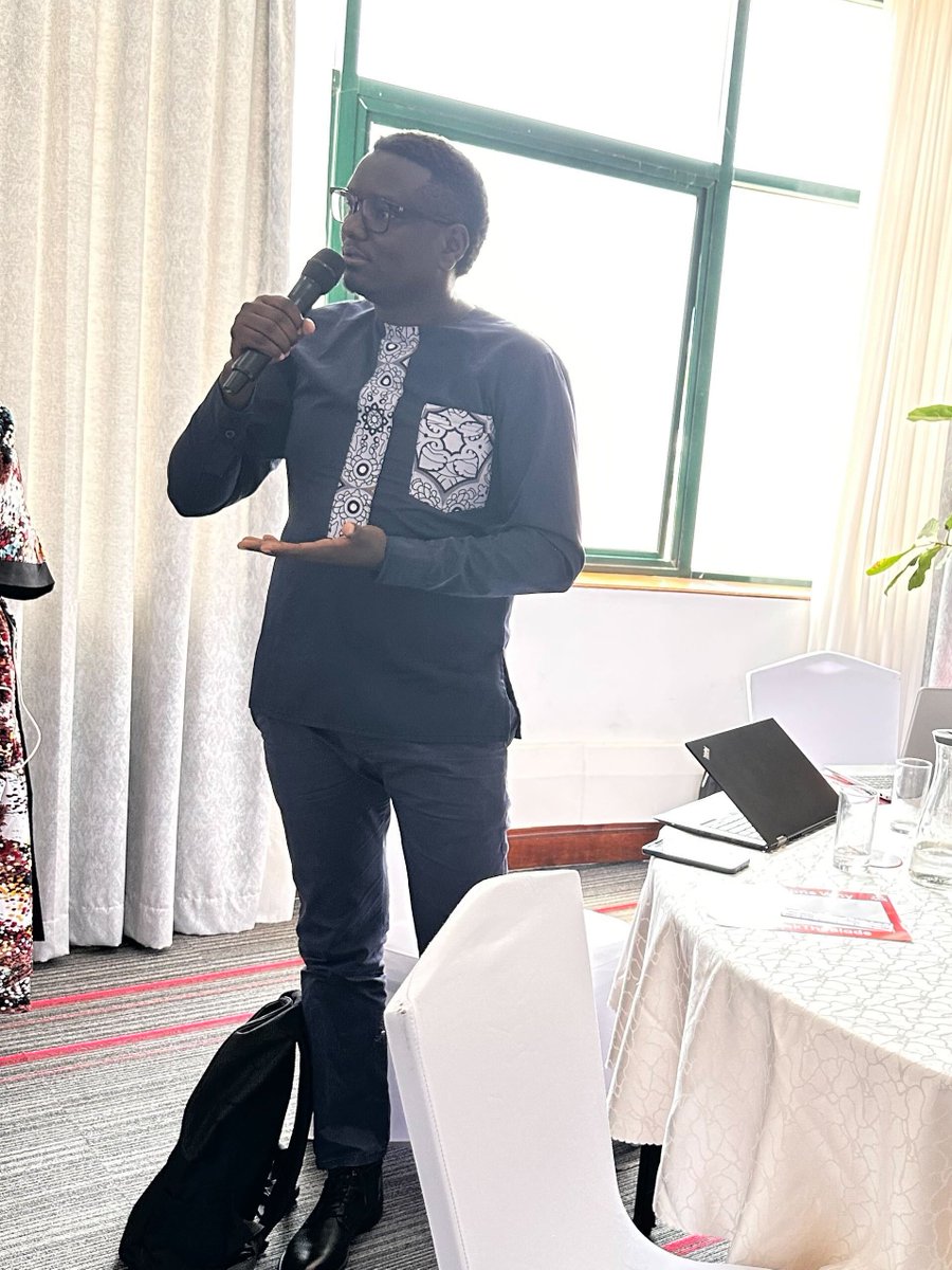nguvucollective's tweet photo. 🎤@TonyMwebia of #MenAgainstFGM speaking at #BreakTheBlade Campaign Launch
"In most communities, men are often disconnected from the realities of FGM and what it entails. When they avoid this conversation, they remain ignorant." https://t.co/fKwHiHxWKN