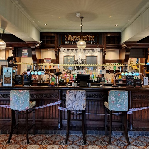 👻 No Tricks, Just Treats! Happy Halloween, everyone! 🎃

pubstuff.co.uk

#Halloween #halloweentreats #SustainableFurniture #SpookyStyle #pubfurniture #commercialfurniture #pubstuff #contractfurniture #BritishPub