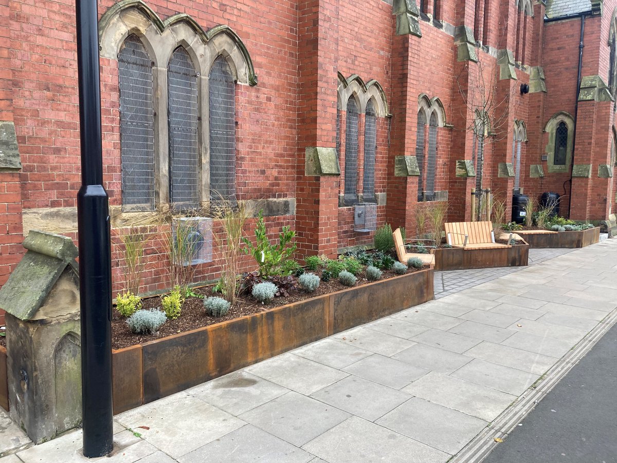 revdavetubby's tweet photo. Our community garden is finally complete!! And doesn’t it look beautiful?
We are so pleased with how it has turned out. We pray this will be a real blessing to the whole community, bringing life, natural beauty, and a resting place for all those who are passing. https://t.co/D8BrqnEYWP