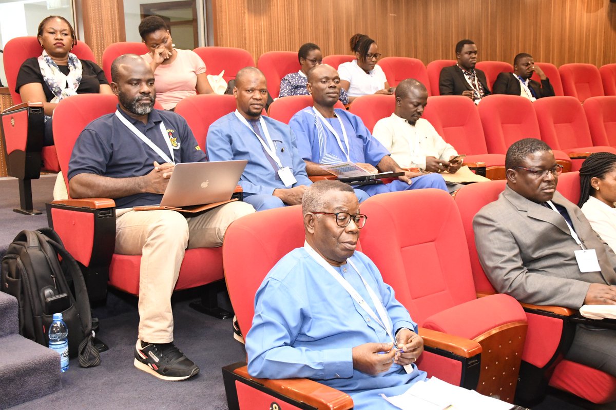 <a href="/RoySocChem/">Royal Society of Chemistry</a> Collaboration, Networking and Capacity Building is what <a href="/tccafrica/">Training Centre in Communication (TCC Africa)</a> does to influence policy on open access. Some of the barriers to open science in #Africa 
- Lack of policy support, 
- poor infrastructure
- Lack of Funding

We need to look deeper at the knowledge economy and the