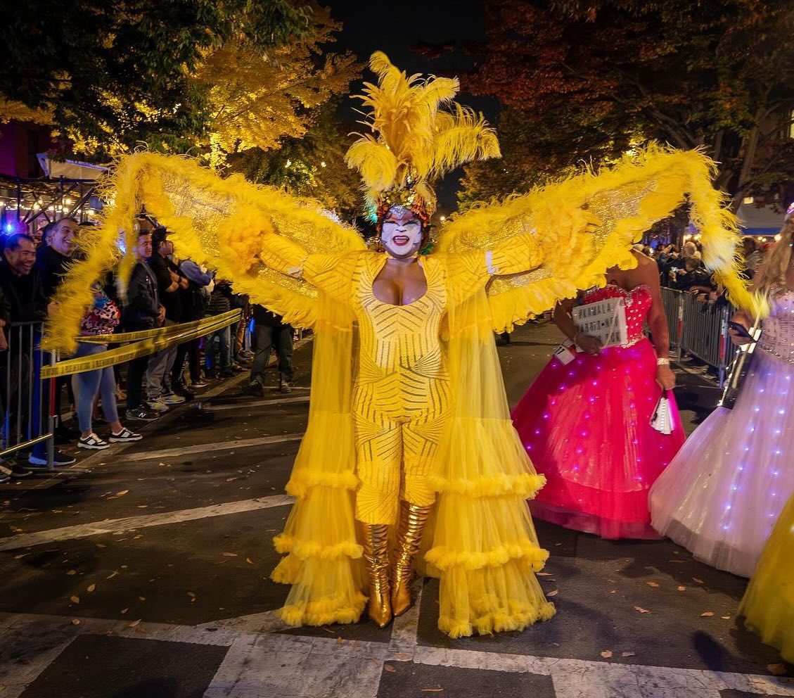 shiqueeta's tweet photo. @shiqueeta “I’m Like Bird”#HighHeelRaceDC #fox5dc #gooddaydc @fox5dc @DCLGBTQ https://t.co/WbpJ3DmNBn