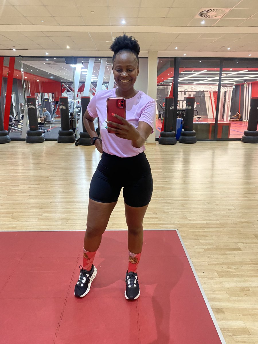 Tellithabi's tweet image. Still fetching my body 💕💕💕. Happy Thursday 💕💕💕

#FetchYourBody2024 
#RunningwithTumiSole