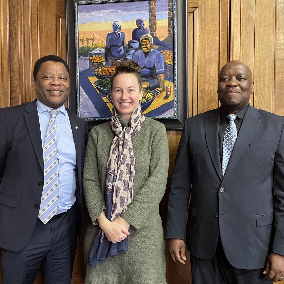 CultureNLinSA's tweet photo. Tuesday I met my counterparts at the South African Embassy in the Netherlands. We had a great chat about the ongoing 🇿🇦🇳🇱 cultural cooperation and the wealth of cultural exchange we see between our countries. @DIRCO_ZA @SportArtsCultur @NLinSouthAfrica https://t.co/gwL0lloMDh