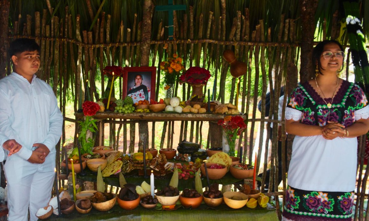 Día de Muertos, de origen europeo adoptado en México, no prehispánico yucatan.com.mx/merida/2024/10…