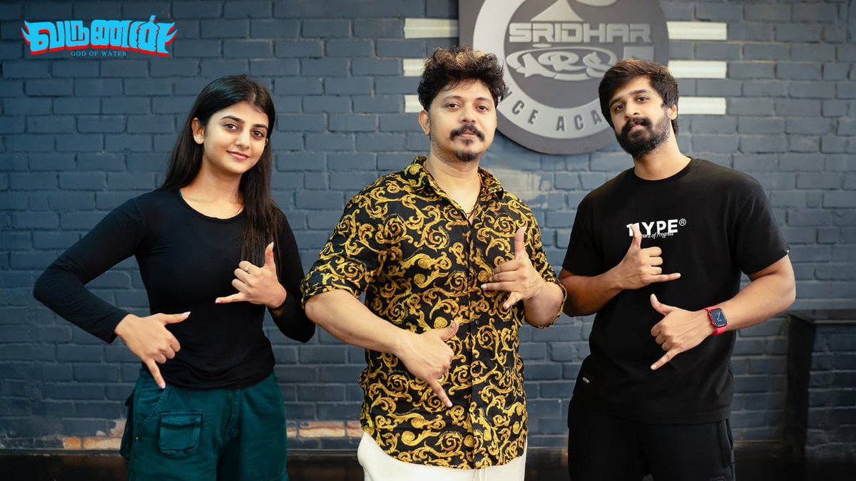 cinemapluz (@cinemapluz11) on Twitter photo A big surprise awaiting from team #Varunan God Of Water⛈️! A funtastic collab for this Diwali with Kalaimaamani #choreograpger_sridhar master! 🕺💃
Happy Diwali💥💫! Stay tuned for further updates!!
A <a href="/Boboshashi/">BOBO SHASHI</a> Musical 🎹
<a href="/jvfilms7/">jaayavelmurugun</a> <a href="/yakkaifilms/">Yakkai Films</a> <a href="/starmusicindia/">Star Music India</a>
#Radharavi A big surprise awaiting from team #Varunan God Of Water⛈️! A funtastic collab for this Diwali with Kalaimaamani #choreograpger_sridhar master! 🕺💃
Happy Diwali💥💫! Stay tuned for further updates!!
A <a href="/Boboshashi/">BOBO SHASHI</a> Musical 🎹
<a href="/jvfilms7/">jaayavelmurugun</a> <a href="/yakkaifilms/">Yakkai Films</a> <a href="/starmusicindia/">Star Music India</a>
#Radharavi