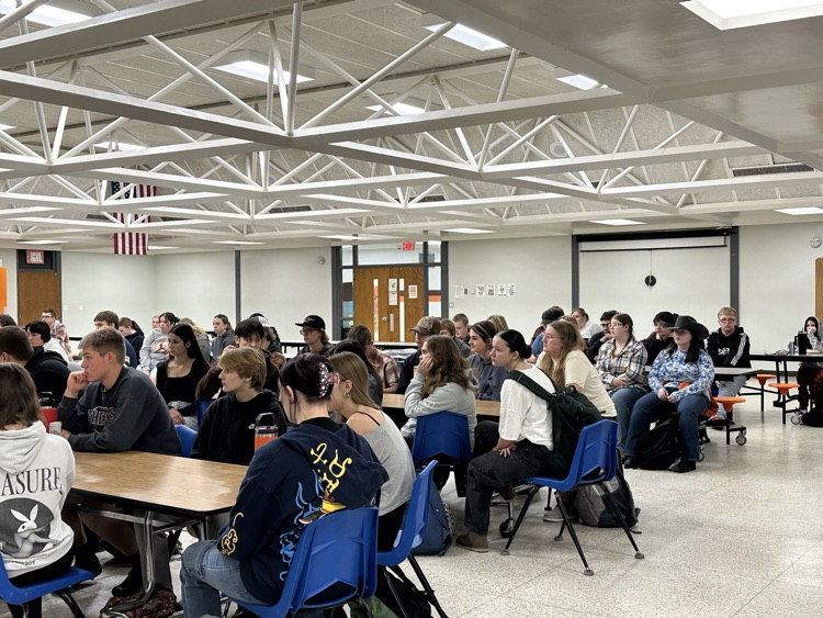 taschools's tweet photo. Newberry High School junior and senior classes met with representatives from Northern Michigan University, in Marquette and Advanced Welding Institute, in Eagle River, WI to hear information about programs available.  Thank you to NMU and AWI for visiting! https://t.co/0zVePa9aJe