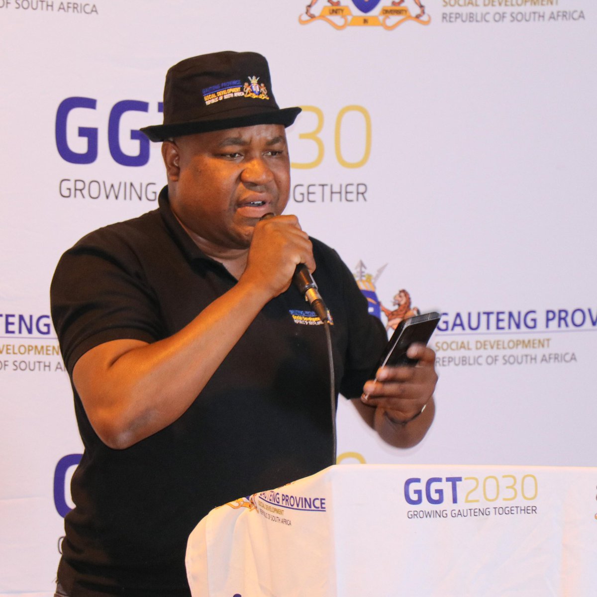 gpgSocDev's tweet image. [𝐔𝐧𝐝𝐞𝐫𝐰𝐚𝐲]

📌 @gpgSocDev Sustainable 
Livelihoods, Eastern Corridor is today hosting a #CommunityDialogue at #KwaThema Kwa-Thema Skills School @City_Ekurhuleni 

#SocialDevelopmentMonth #GrowingGautengTogether