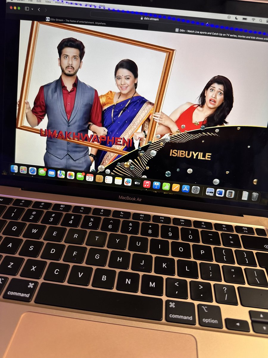 Wizly_wii's tweet image. Would you rather be the main who is clueless or u’makhwapheni who knows everything ? 😩
.
7Pm, Channel 169.