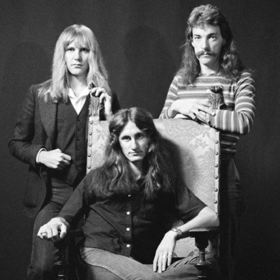 VINTAGE ROCK N’ ROLL 🎸 tweet media