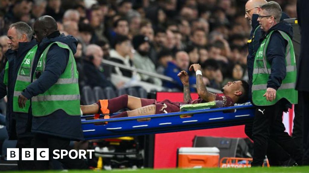 GuaripeteSol's tweet image. 'I think we are in trouble' - do Man City really have just 13 fit players?: Pep Guardiola says Manchester City have "13 players" and are in "trouble" after his side suffers… dlvr.it/TFw0t2 go: bit.ly/44Gt5Xq #computermonitoring #contentfiltering #timemanagement