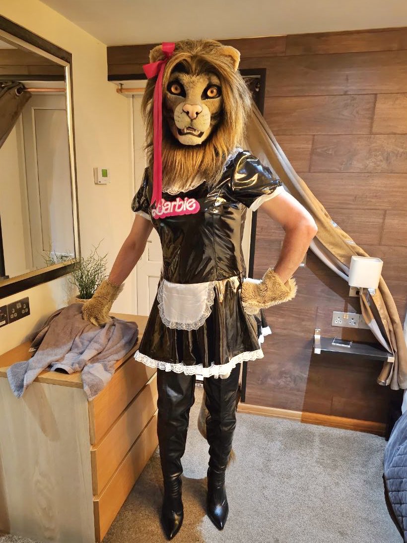 Who needs a shiny Lion-Maid for the day ?

📷<a href="/DydiAD/">🔞 Dydi your daddy lion 🔞</a>