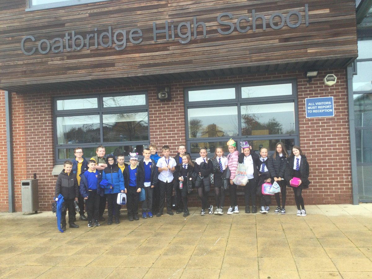 CHSFutureFriday's tweet photo. We were delighted to be joined by P7 pupils from Old Monkland Primary last week during Future Fridays! The pupils had a fantastic time taking part in sports, fashion club, candle making and special effects make up! Looking forward to seeing you all again soon 😃

@OldMonkland_PS https://t.co/uP5m6FU0I5