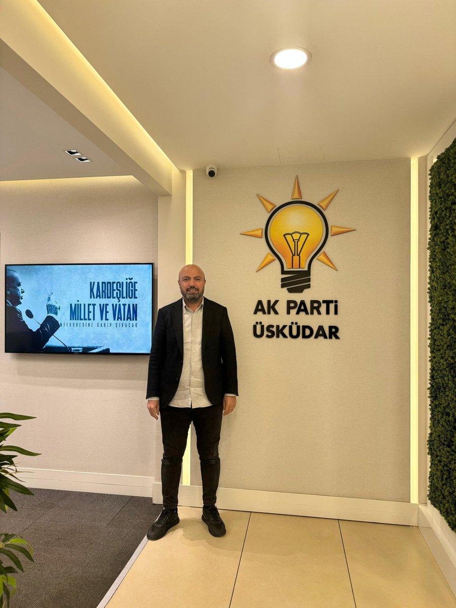 Üsküdar için her zaman nöbetteyiz

Bugün İlçe Başkanlığımızda nöbetçimiz
Yönetim Kurulu Üyemiz <a href="/Abdullah_Syhn/">Abdullah Seyhan🇹🇷</a> 

✍️ Soru ve görüşleriniz için kendisini ziyaret edebilir veya ☎️ 0216 495 94 00 numaradan kendisine ulaşabilirsiniz.

Nöbet Saatimiz 
⏰ 10:00-17:00