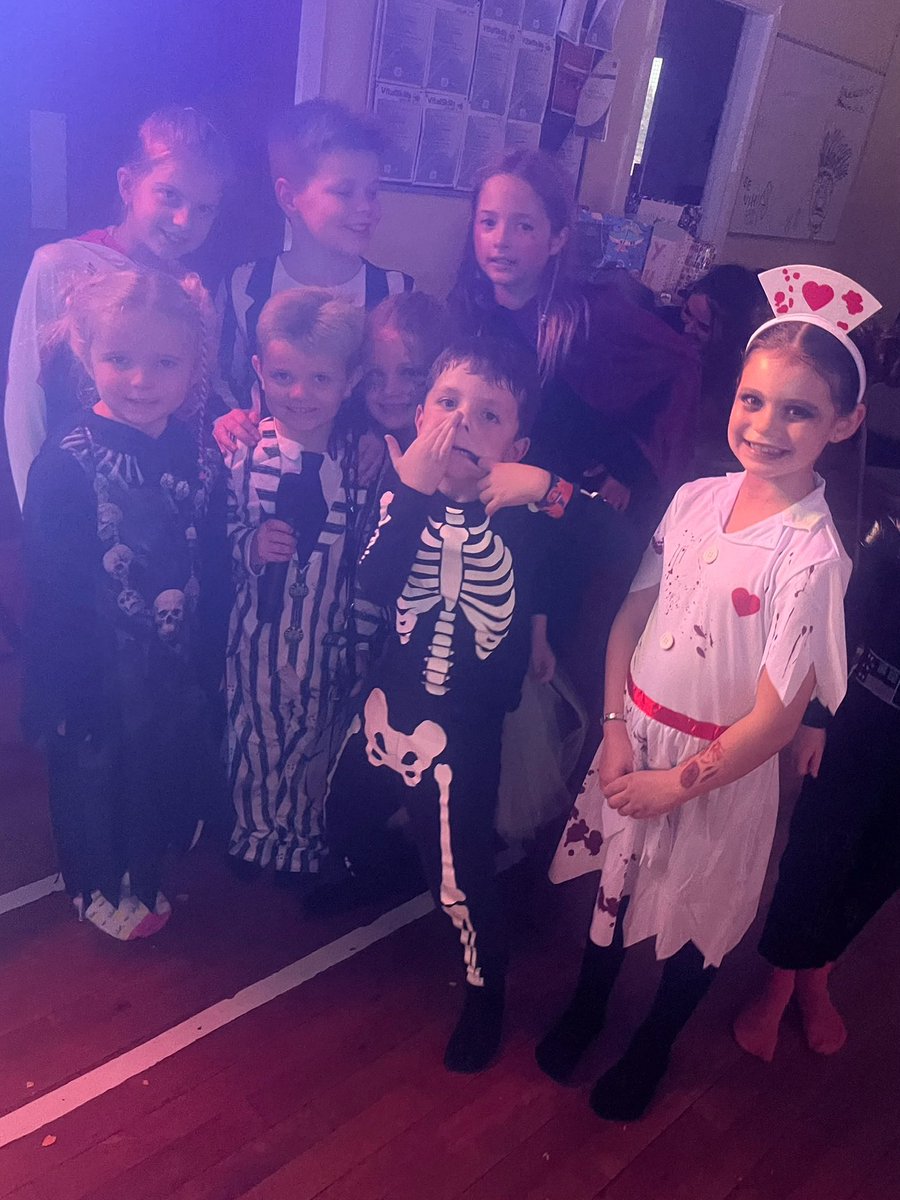 shellana123's tweet photo. @BantMrsMullen Alister has had a great week celebrating being 6! 🎉 🥳 🎈 https://t.co/q0d6IfkSm7
