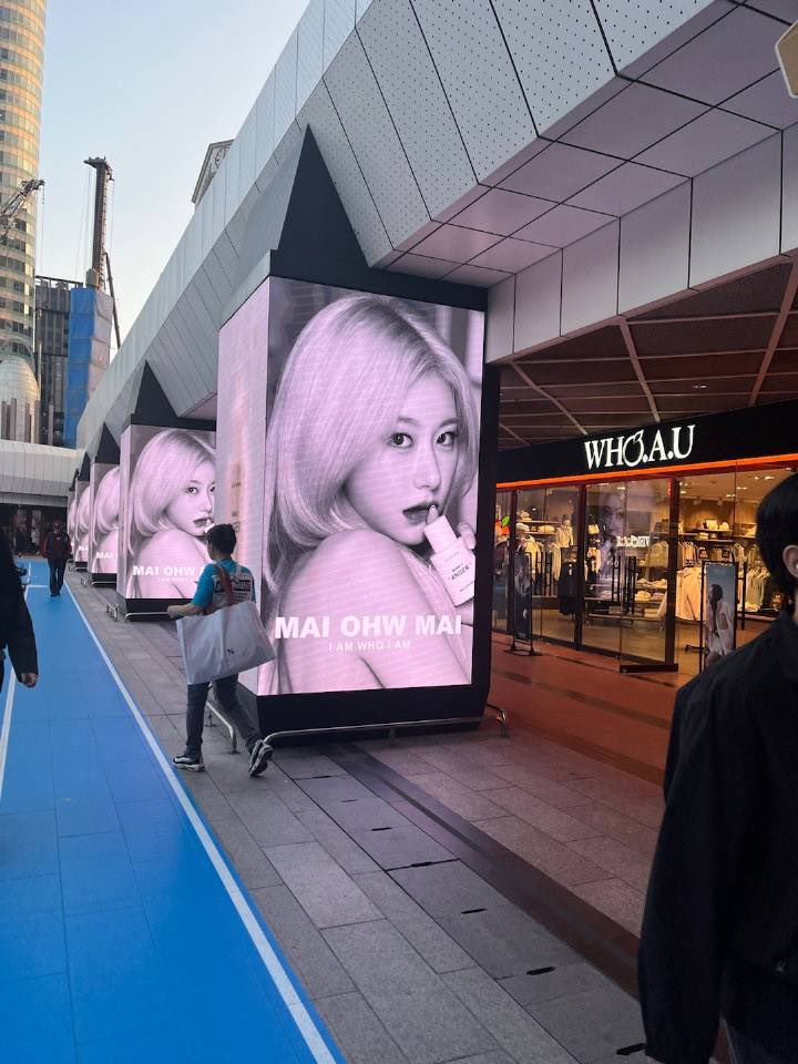 SparkleForCR_CN's tweet photo. in COEX🫶

cr.我吃完饭睡了（weibo）

#채령 #CHAERYEONG #있지 #ITZY https://t.co/NyYfpquxwU