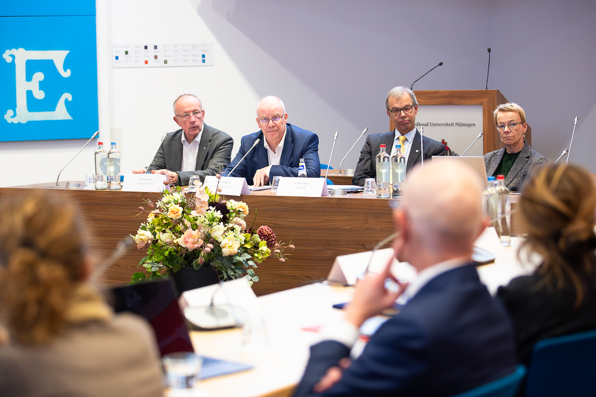 guildeu's tweet photo. 📢Last week, at The Guild General Assembly, university leaders highlighted the fundamental role of universities in Europe’s future!
💫 With insights from the #Draghi & #Heitor reports, they called for increased R&I funding to drive #societal & #economic growth. They discussed global partnerships for #FP10 with @MariaCrisRusso , celebrated achievements in the @AfricaEuroCoRE , and were inspired by Prof. @MarcWolt 's plans for the Africa’s Millimetre Telescope.
🤝Thank you, @Radboud_Uni, for hosting!
Read more about the General Assembly here 👉 https://t.co/3Ieg8L5Jw2
