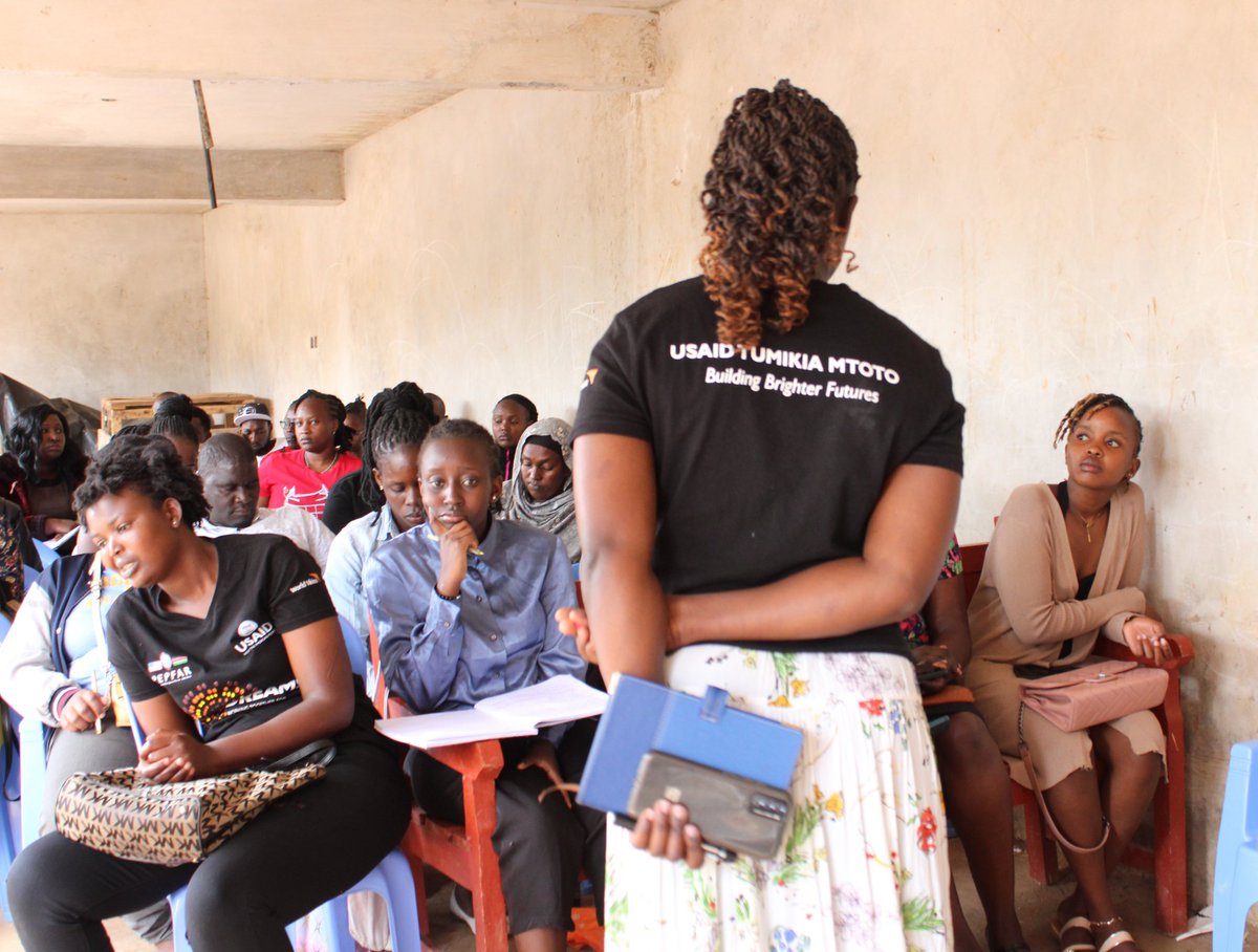 cheerupprogram's tweet photo. As FY25 for #USAIDTumikiaMtoto project kicked off, Gitothua ward facilitators and mentors converged for a possible successful discussion. This was conducted to strategize the best approach to enroll Adolescent Girls and Young Women (AGYW) in the #DREAMS  ✅✅ https://t.co/7liI78pDmQ