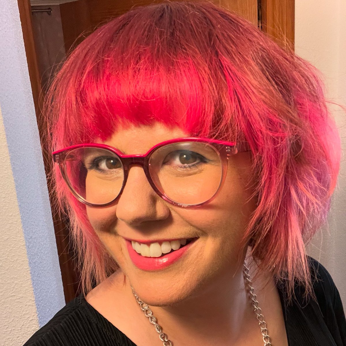 clareelise's tweet photo. Faded holiday hair 💖 Kinda like it tho ✨✨✨ https://t.co/gLSAOouak2