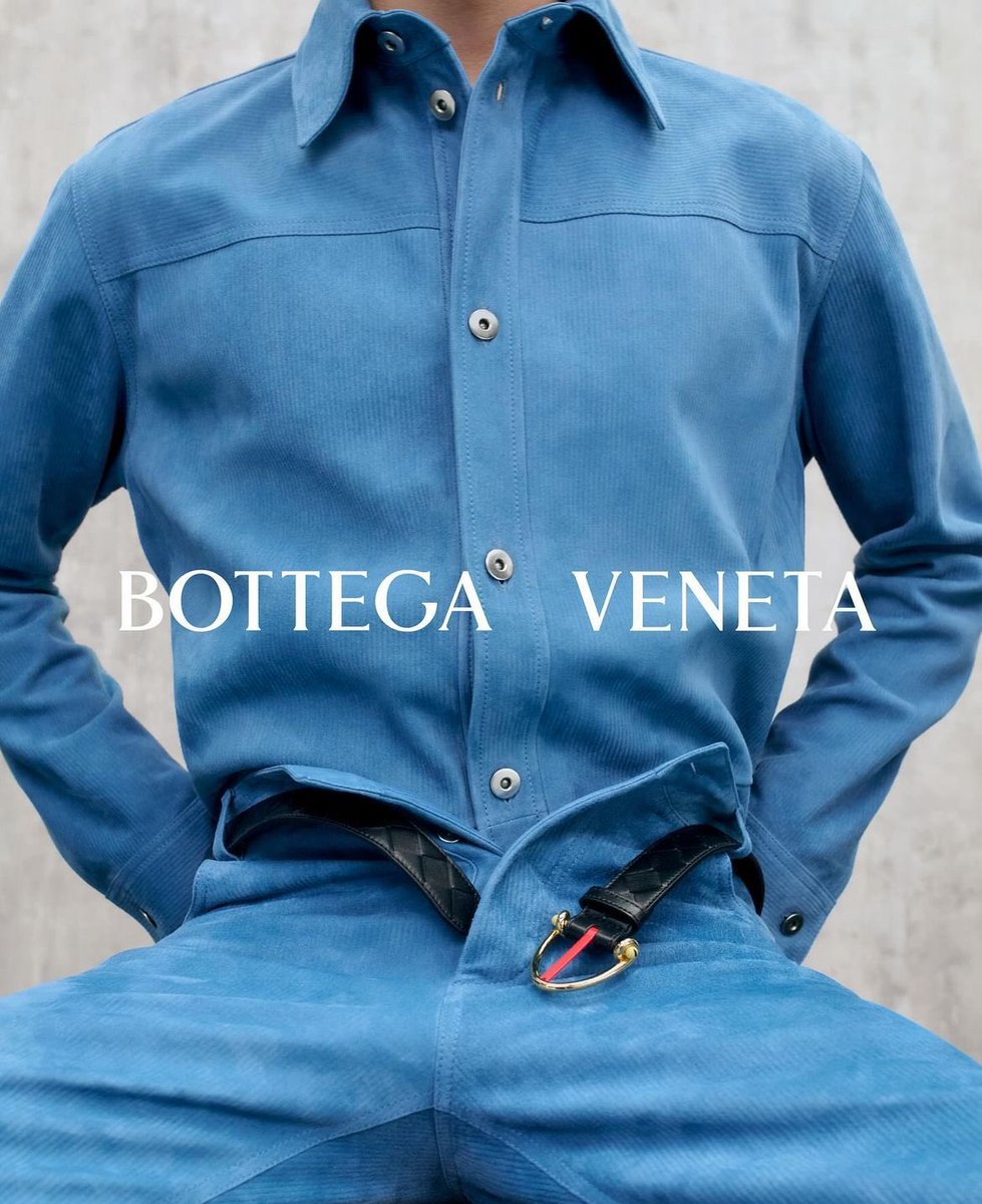 jacquemusx's tweet photo. I love Bottega Veneta for including their signature open trouser shot in every campaign https://t.co/087I2a7fph