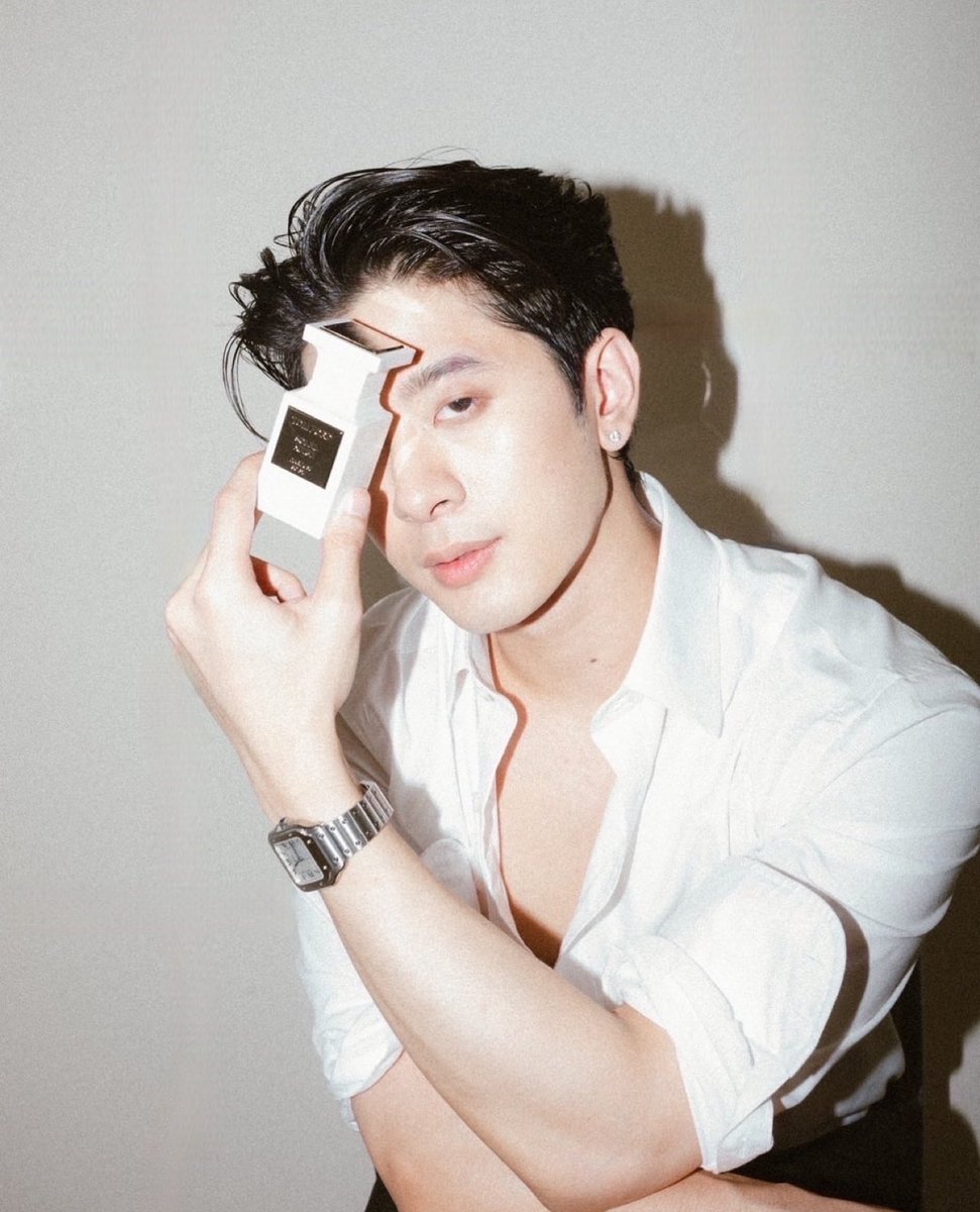 luver_lovey's tweet photo. หล่อหรูไม่มีพักเลย🥹🤍 #XXSIVK https://t.co/4apKQElysi