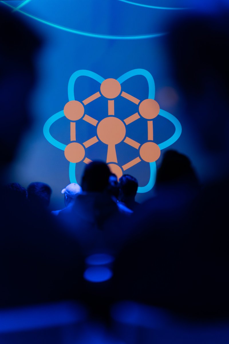 Aymen_Ben_Amor's tweet photo. 🧵React Brussels 2024 Highlights:

1/ 🦊 First up—a surprise guest! A curious fox made an appearance, maybe hoping to join us for some React knowledge!

#React #Brussels #TechConference #BeJS #ReactBrussels #Belgium @BeJS_ @BrusselsReact https://t.co/lOtEngvj01