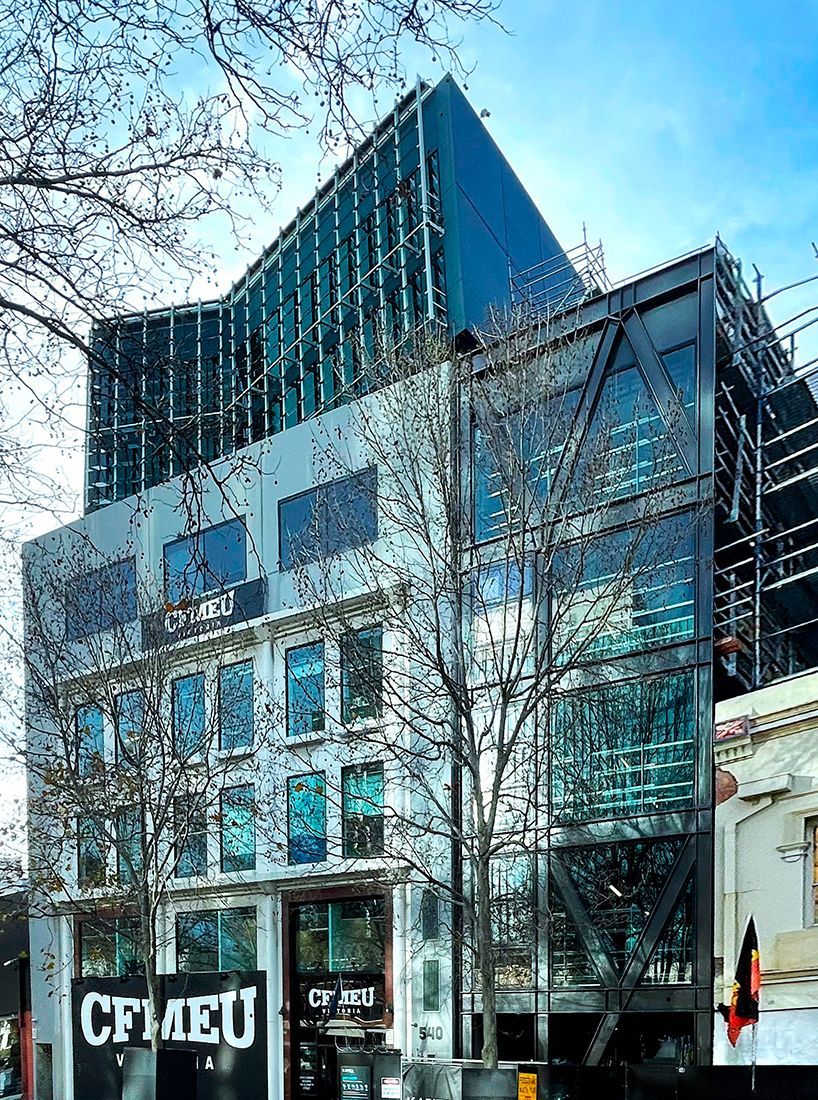 designboom's tweet image. following clearvue's advancements on building-integrated photovoltaics, the implementation of these systems not only improves energy efficiency but also transforms how we conceive and design our living environments buff.ly/48vqy4f