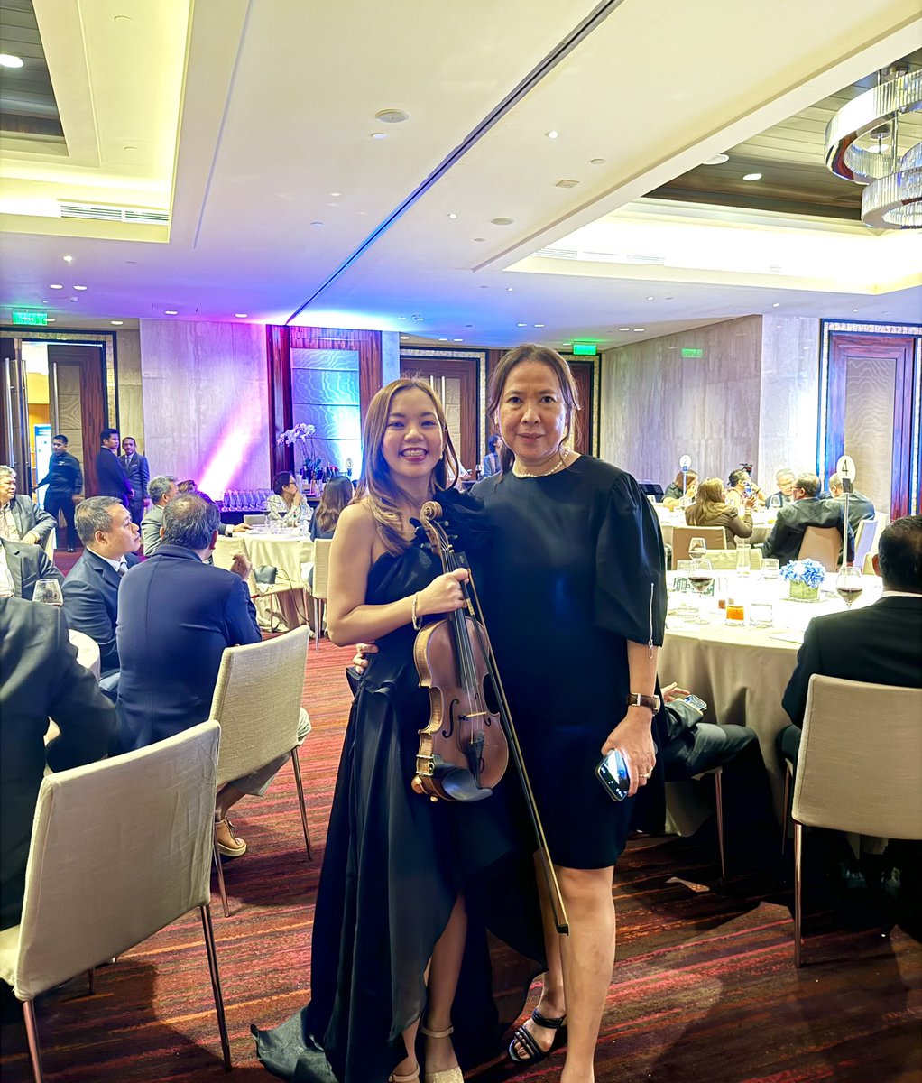 mh_dominiquec's tweet image. PERTMA Corporation 30th Anniversary ✨
Thank you for having me 🎻💕

#PERTMA #30thAnniversary #CorporateEvent #GrandHyattHotel #BGC #Violinist #filipinoviolinist #ViolinPH #ViolinGig #EventsPH #Events #EventsManila #ViolinistPH #Gig #Popviolinist #popfilipinoviolinst #ViolinDiva