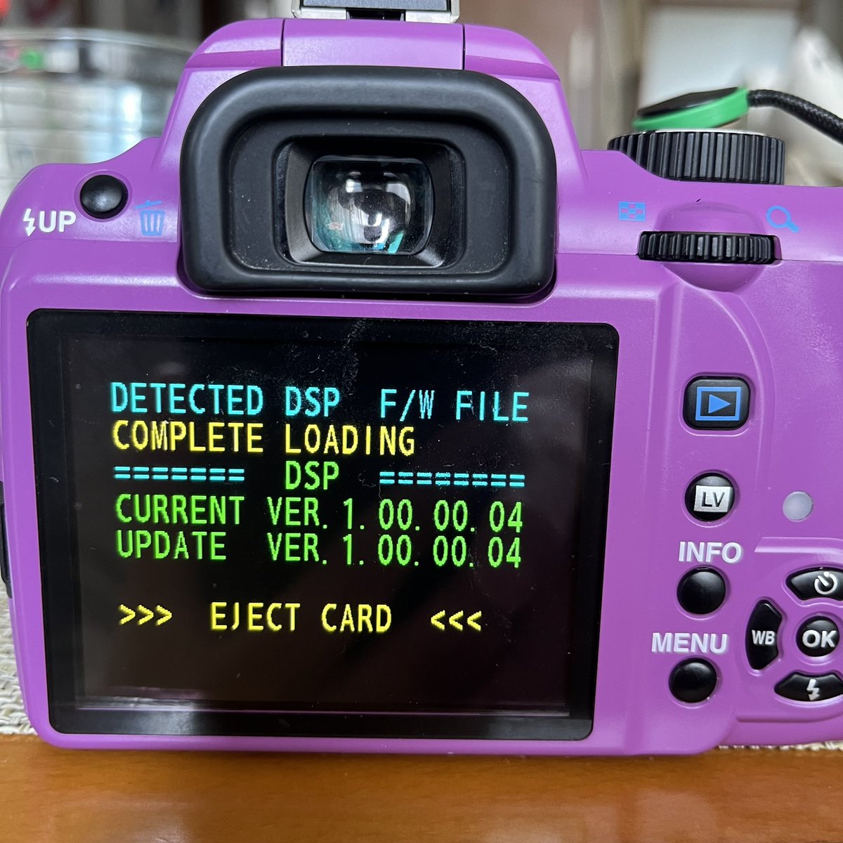HisBowtieCamera's tweet photo. K-rのファームウエアですが［DSP_ROM_STORE］でダンプしたものを書き戻す事が出来ました。チェックサムの計算式はまだ不明ですが回避策が分かりました。
https://t.co/Z078efbkbrさんのK20Dの作業をK-rでほぼトレース出来ました。
#PENTAX #Kr #hackig https://t.co/Tl92OS7C7n