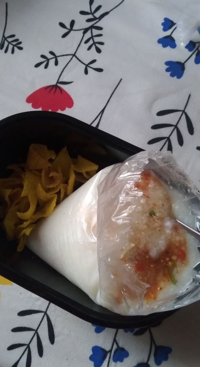 Kalo lagi sakit tenggorokan dan ga enak badan gini emang cuma bubur Tawan ini yg pas bgt jadi comfort food