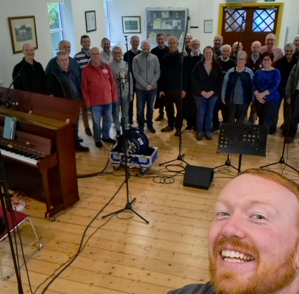 We had an absolutely incredible time working with the folks at Aberhonddu &amp; District Male Choir to record a wonderful album over a brilliant weekend!🎙️🎶🎧💿