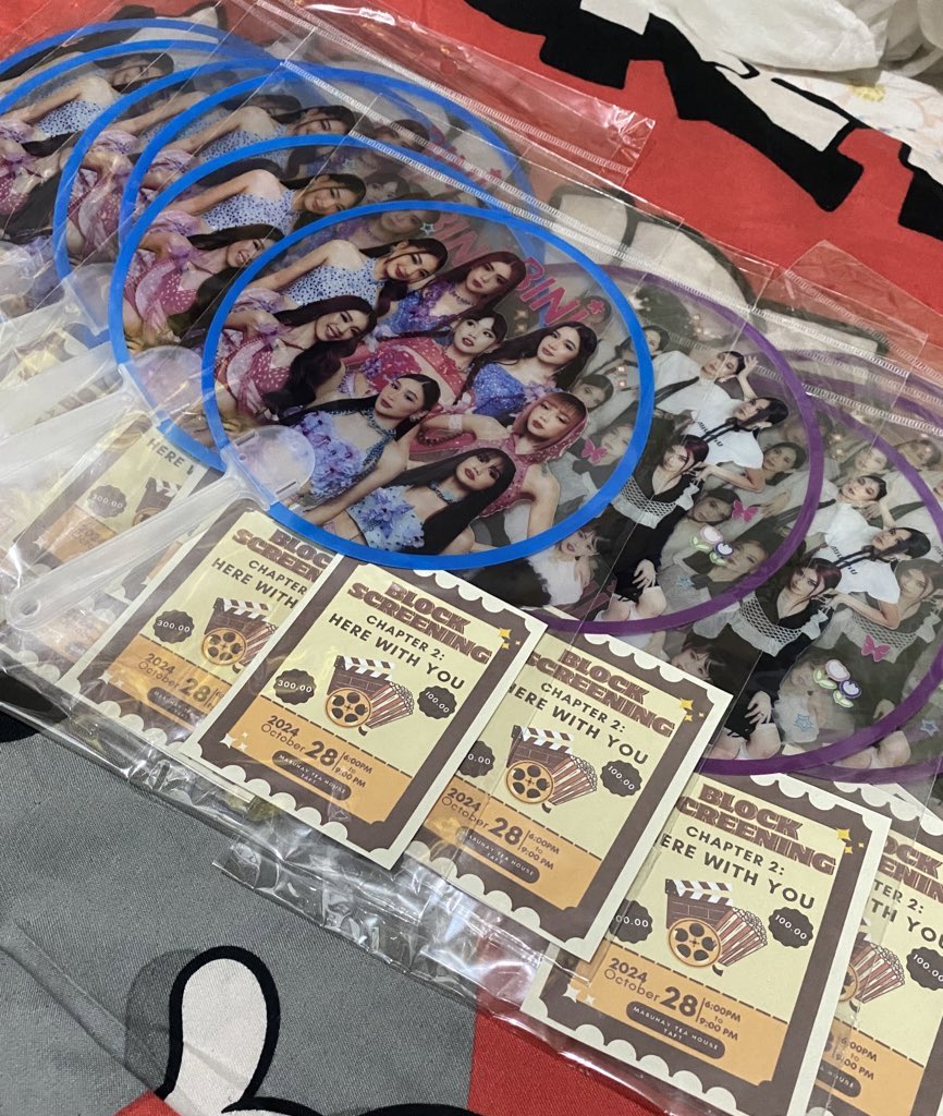 _cloudyyyx's tweet photo. A little something para sa first 20 blooms na pupunta sa venue 🌸🌸🌸
 
#Bini #ChapterTwoHereWithYou #Blooms https://t.co/Ht0Vd29Qgh