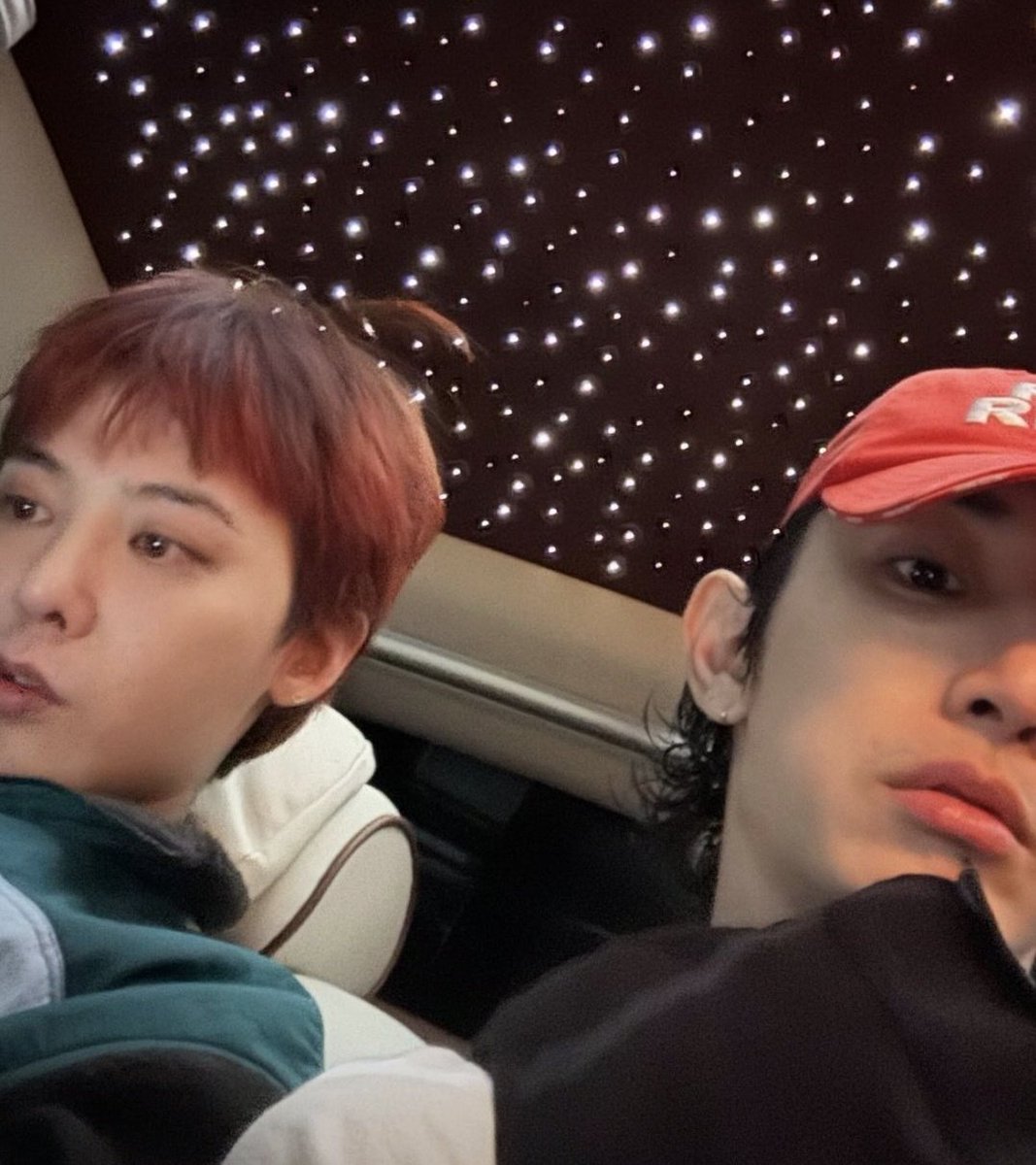 MyMiracleG7's tweet photo. Supportive bestie 💛 thank you, Soohyuk 

POWER MV OUT NOW
#GDRAGON_POWER
#GDRAGON2024 #지드래곤파워 https://t.co/5Shv2Ezzbk